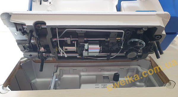 Швейна машина з обрізанням ниток BROST BR-X5D